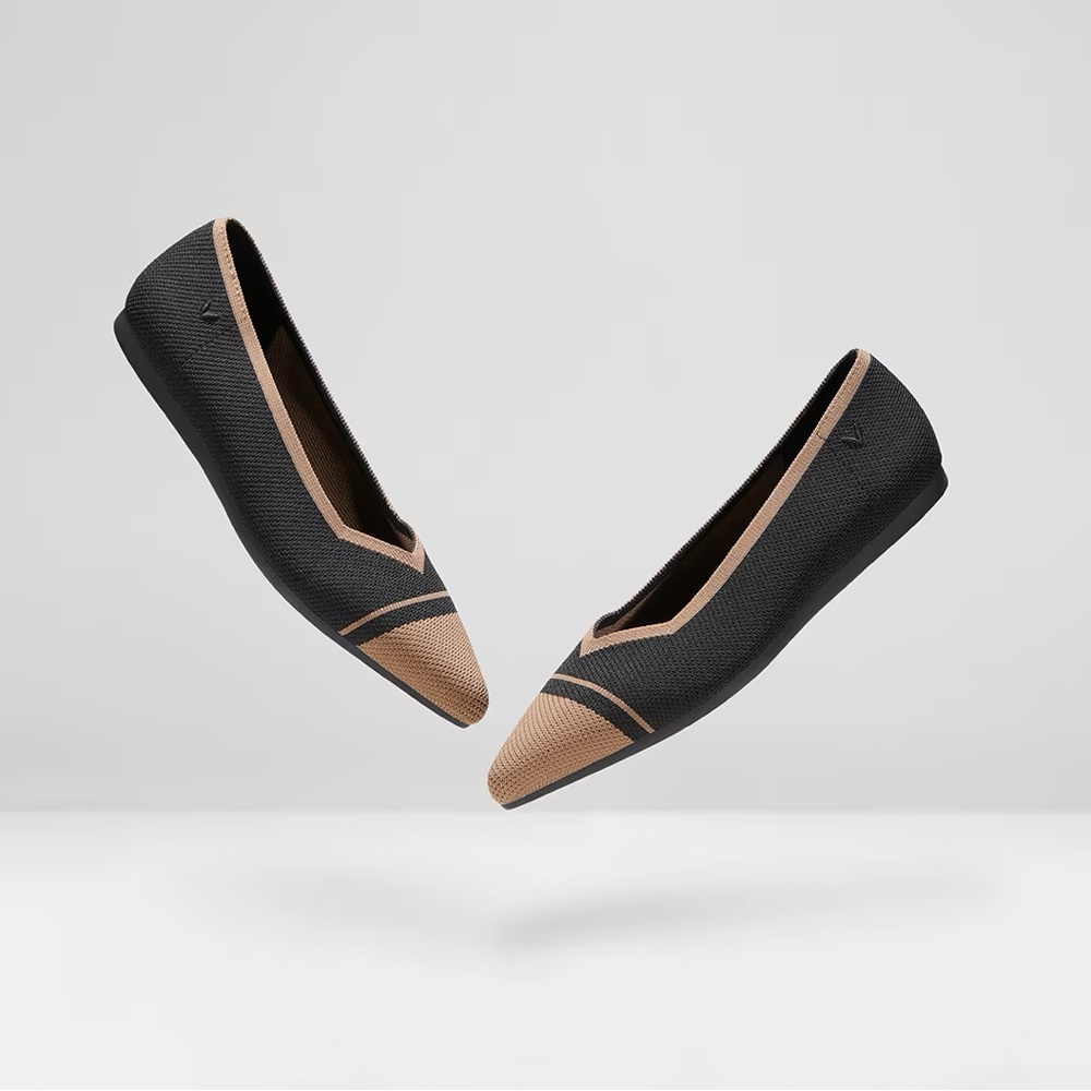 VIVAIA Pointed-Toe V-Cut Flats